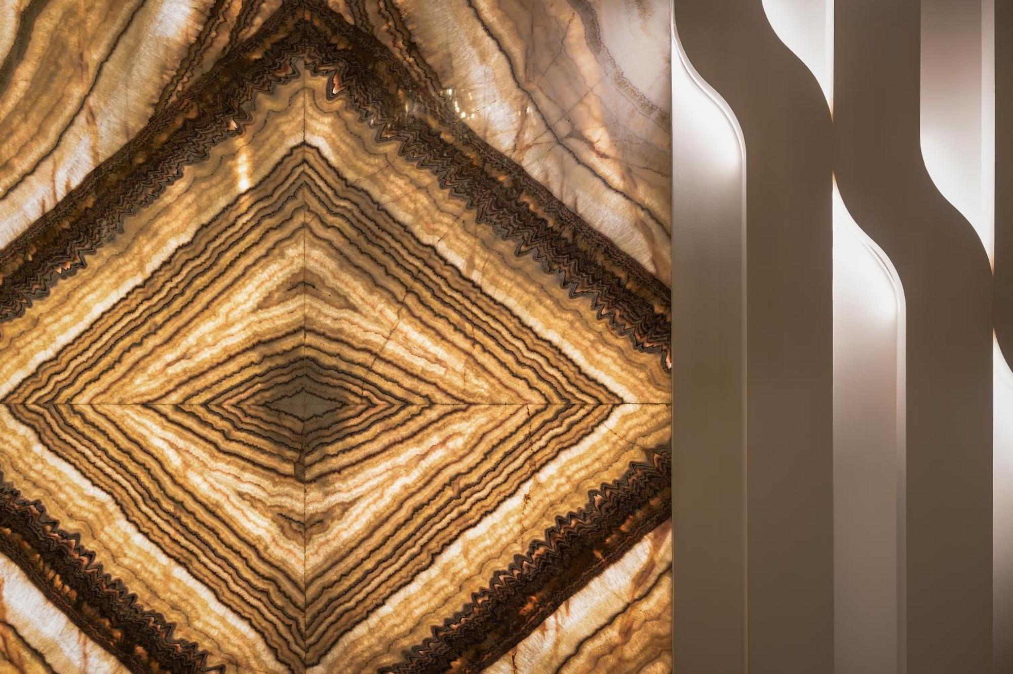 Mirage Hotel & Conference Center الإسكندرية المظهر الخارجي الصورة A backlit onyx panel